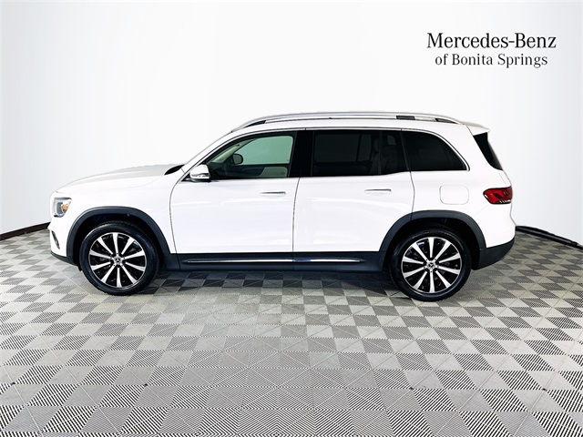 Vehicle image 8 of 29