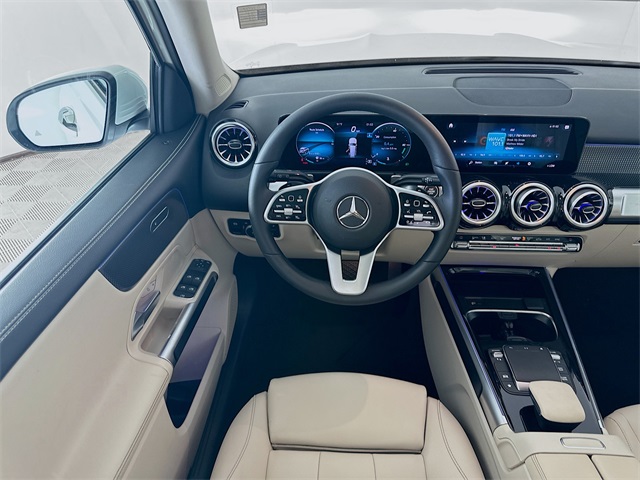 Vehicle image 15 of 29