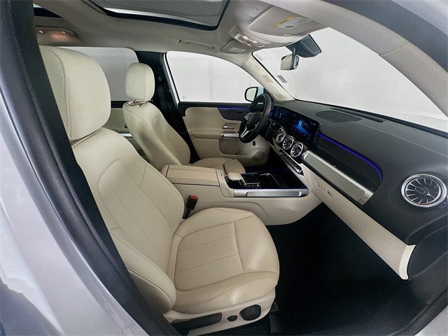 Vehicle image 12 of 29