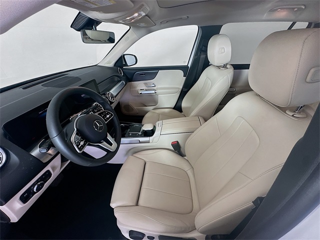 Vehicle image 18 of 29