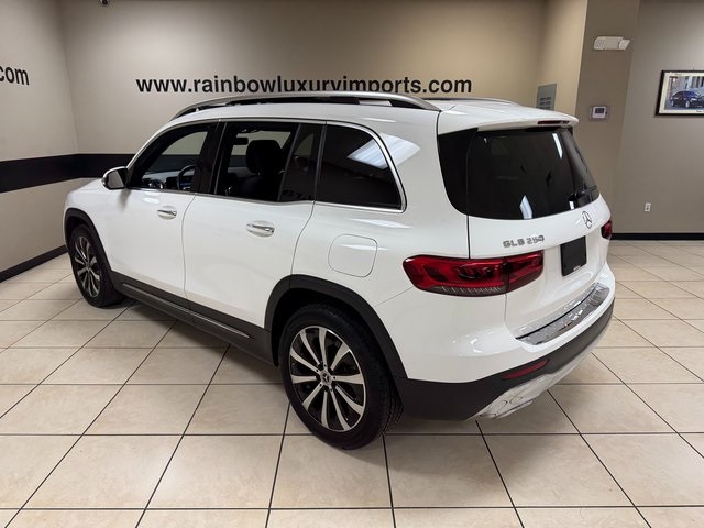 Vehicle image 6 of 28