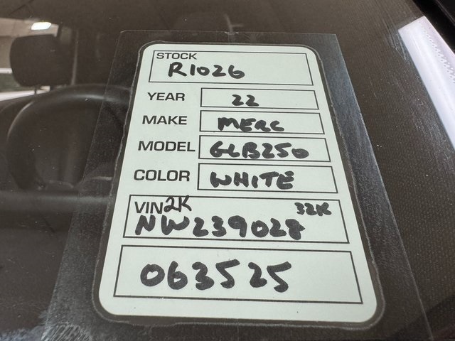 Vehicle image 26 of 28