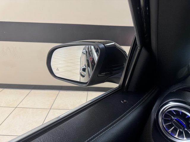 Vehicle image 16 of 28