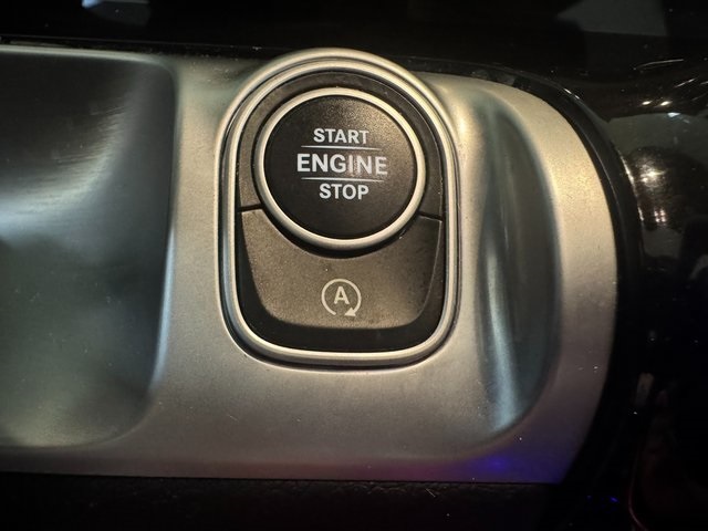 Vehicle image 11 of 28