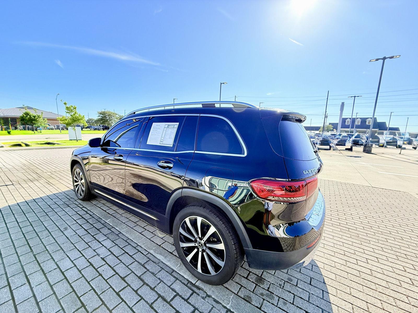 Vehicle image 6 of 16