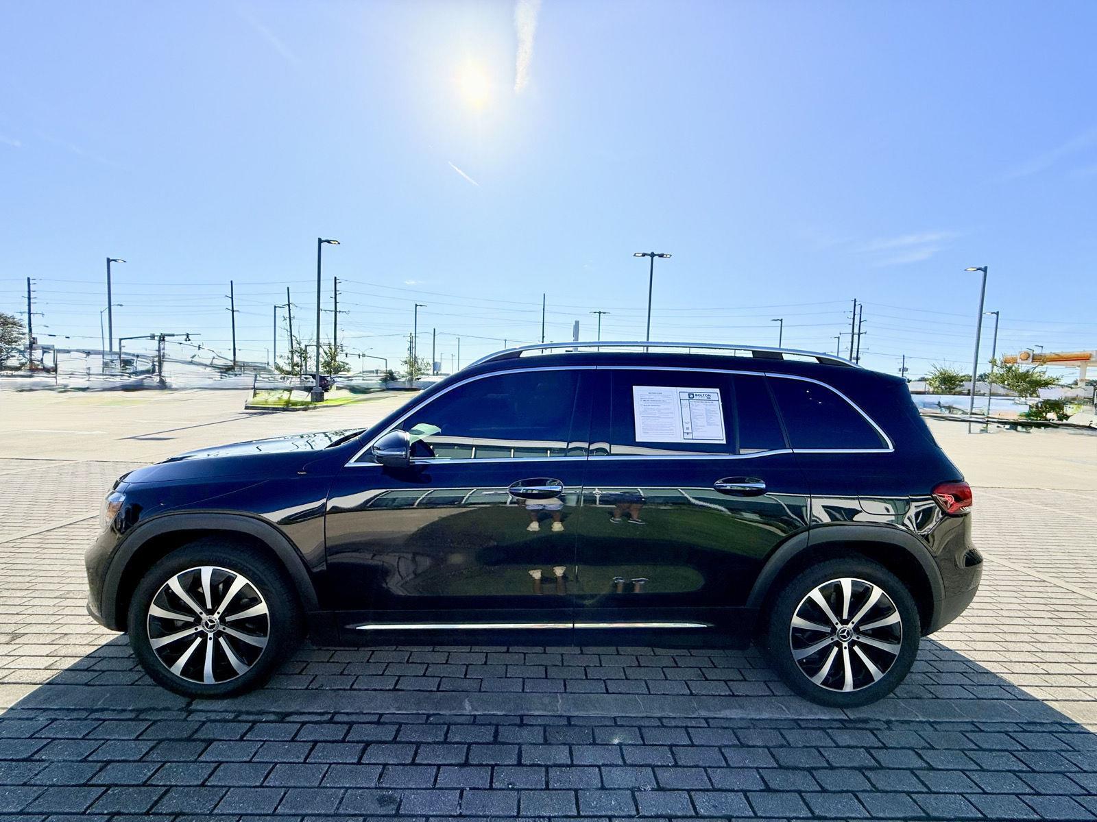 Vehicle image 7 of 16