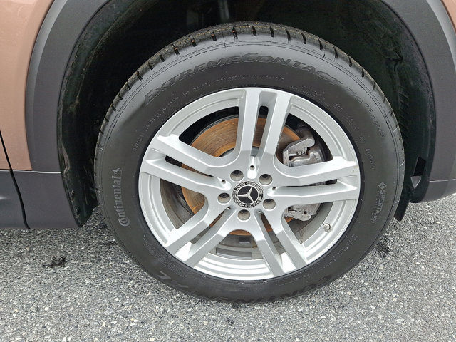 Vehicle image 9 of 31