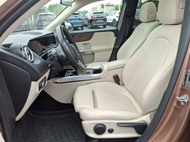 Vehicle image 13 of 31