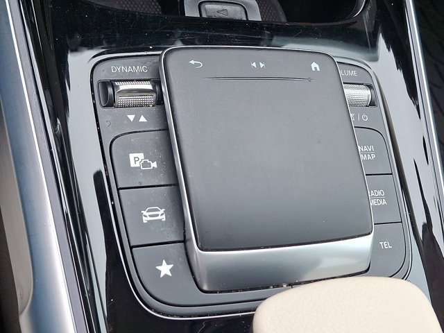 Vehicle image 28 of 31