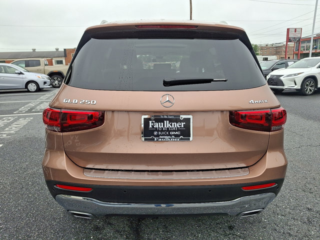 Vehicle image 11 of 31