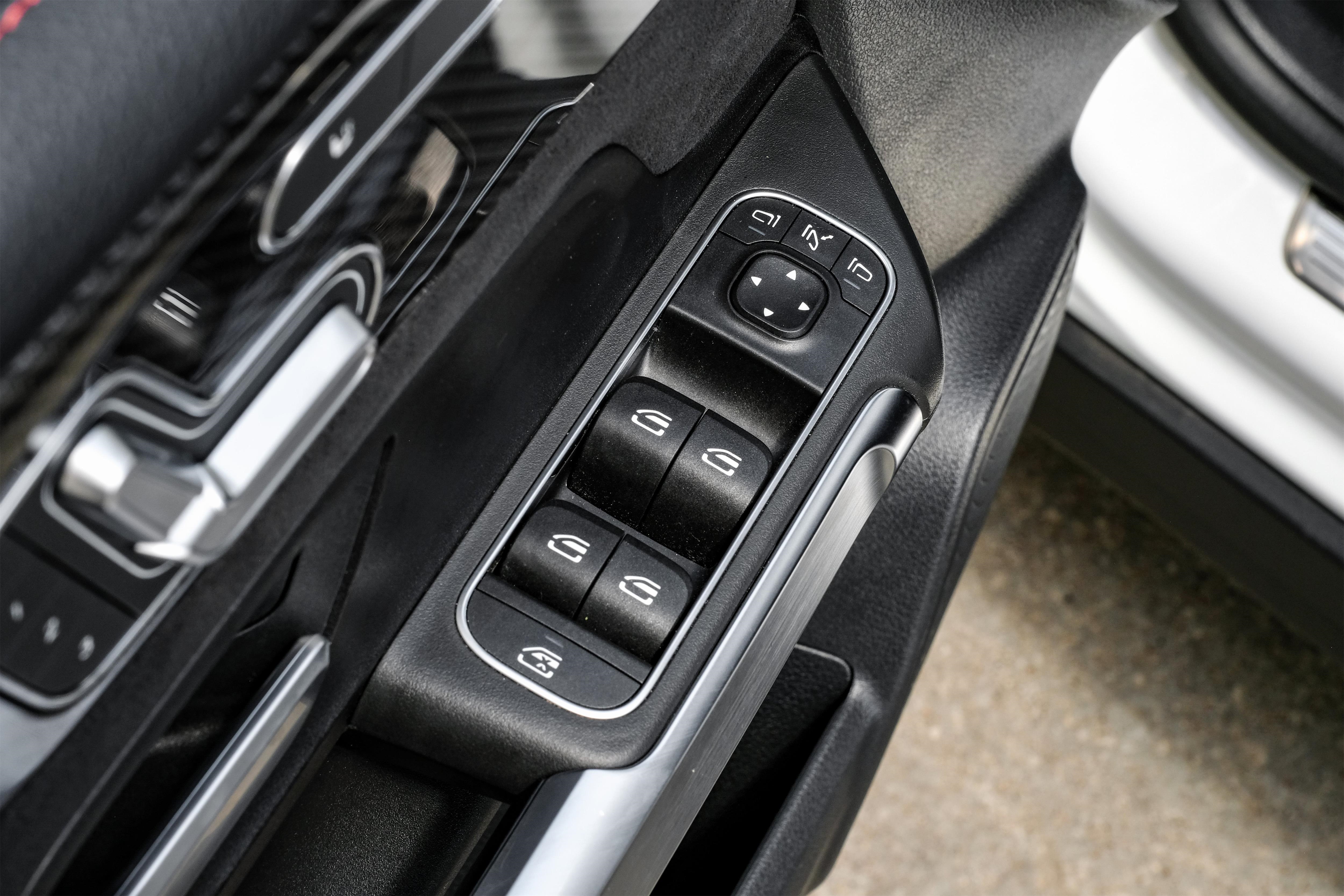 Vehicle image 42 of 48