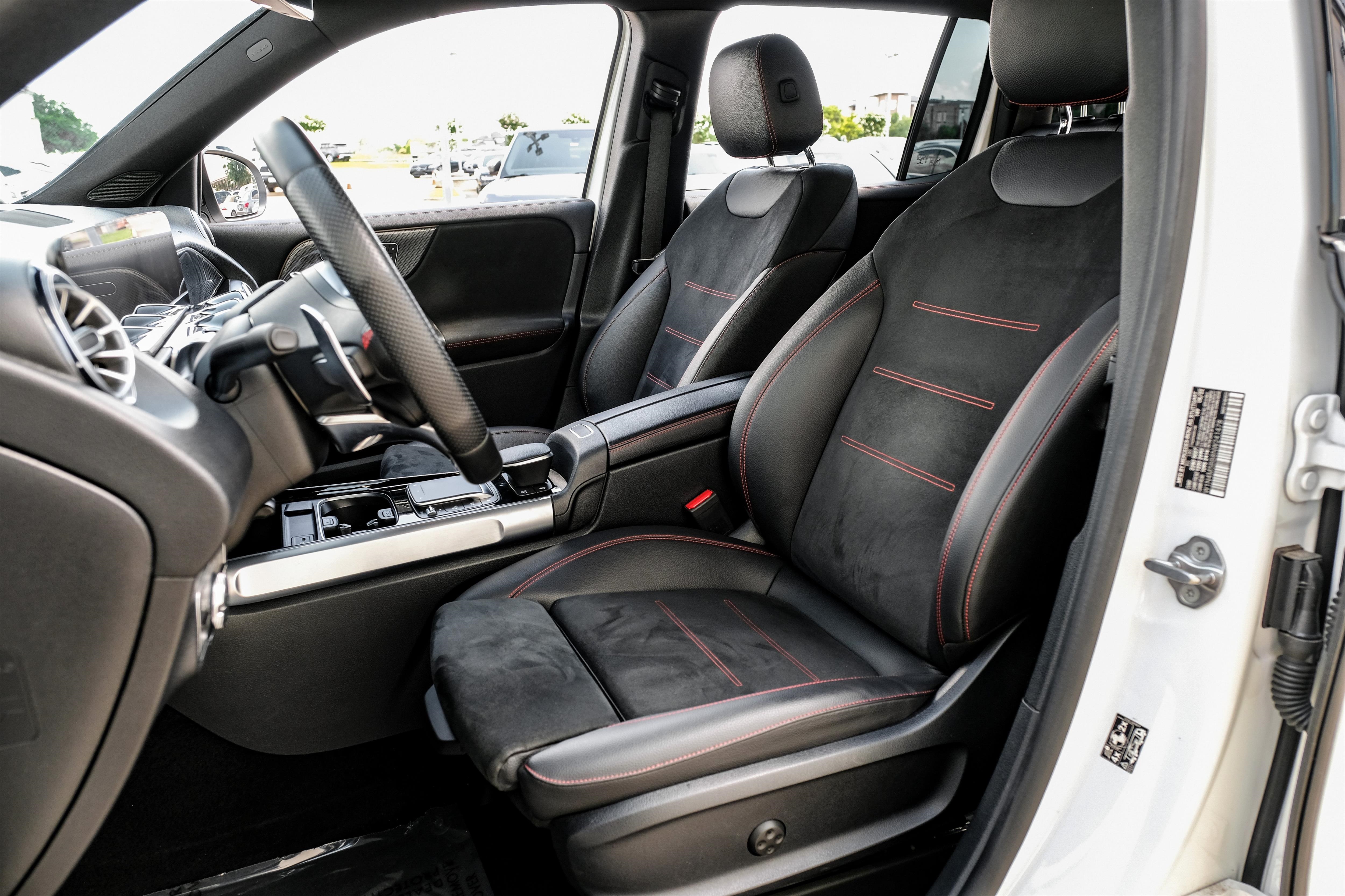 Vehicle image 20 of 48