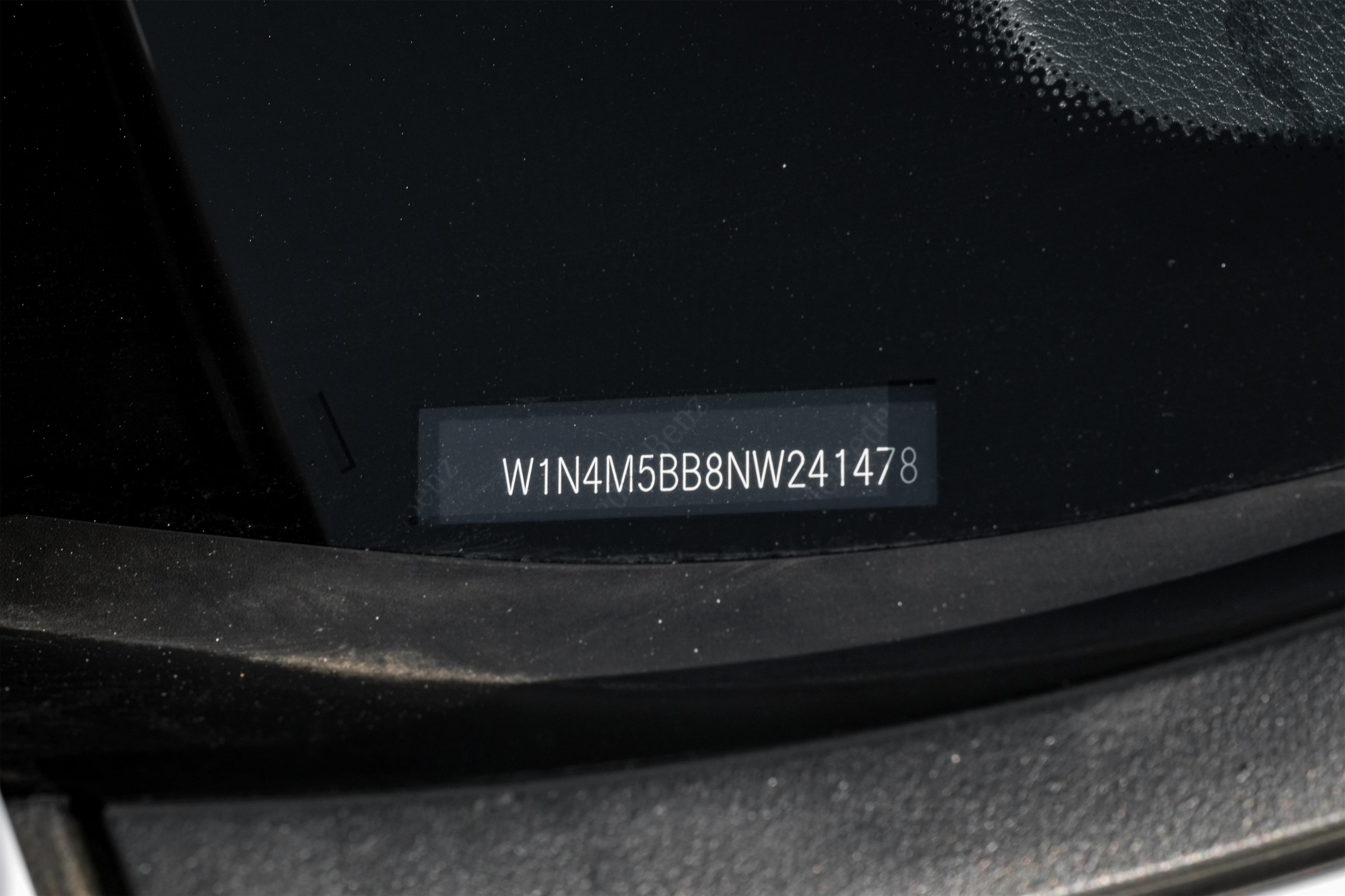 Vehicle image 39 of 48