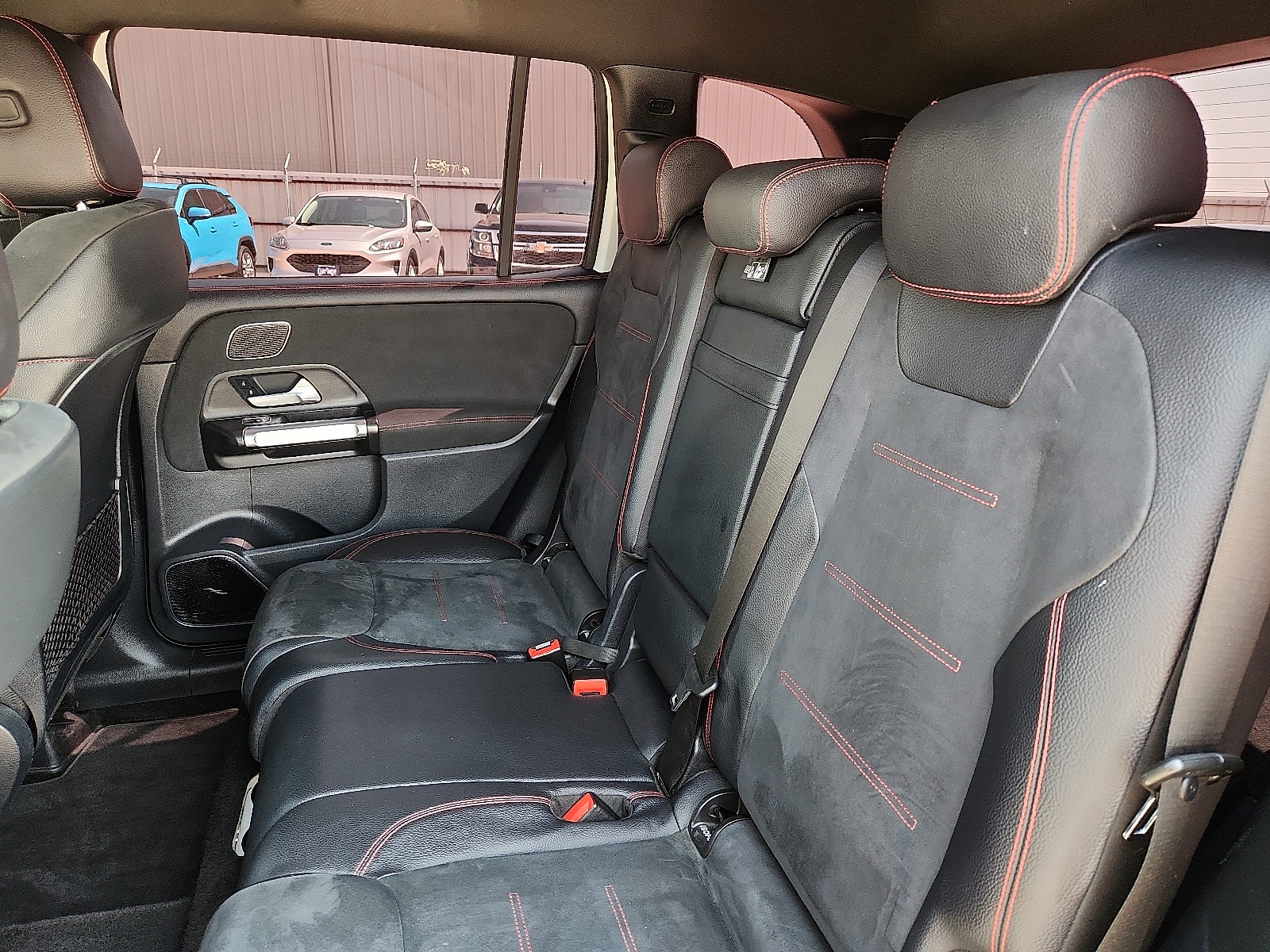 Vehicle image 9 of 20