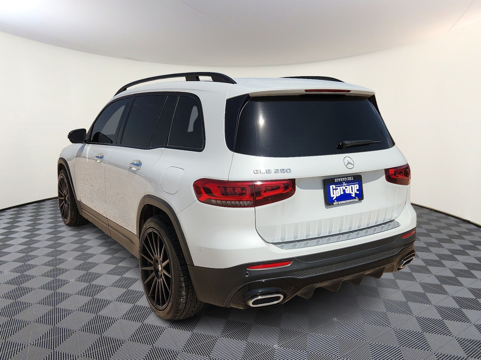Vehicle image 5 of 20