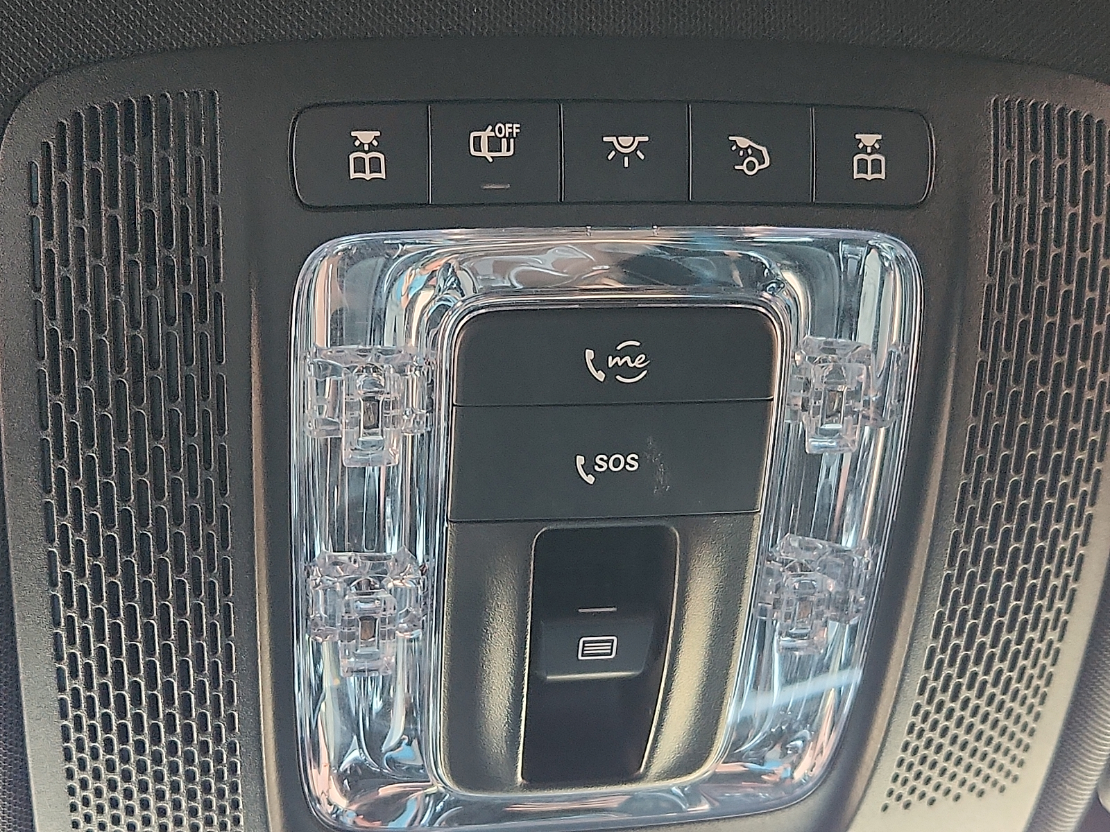 Vehicle image 17 of 20