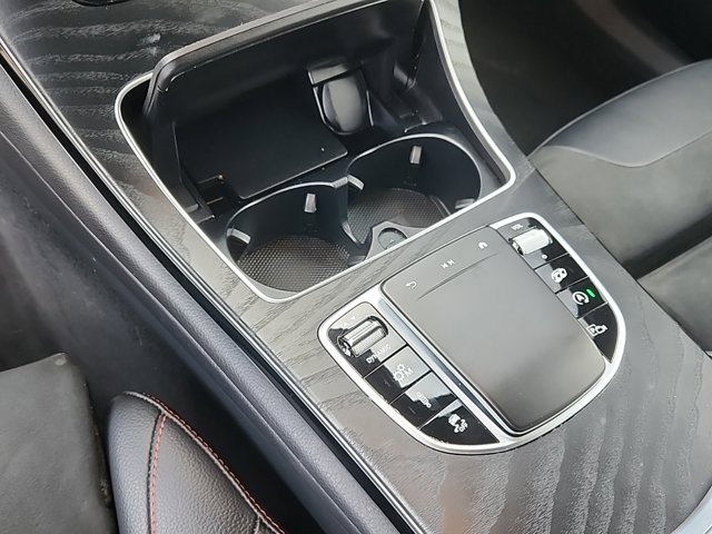 Vehicle image 24 of 27