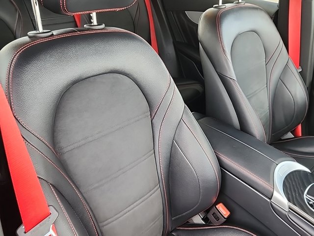 Vehicle image 17 of 27