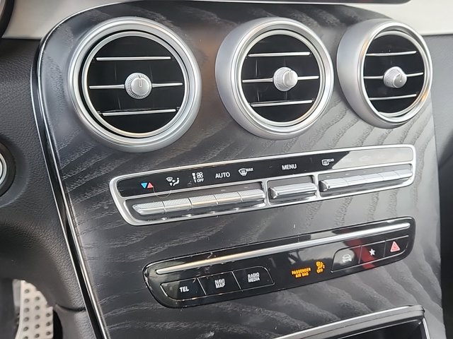 Vehicle image 25 of 27
