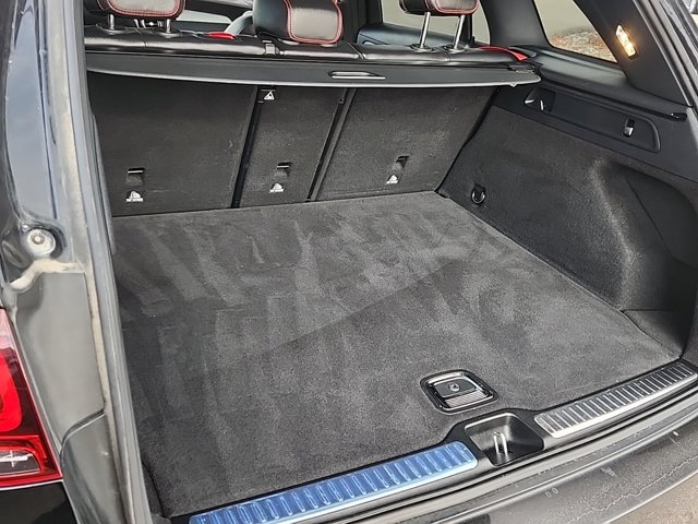 Vehicle image 12 of 27