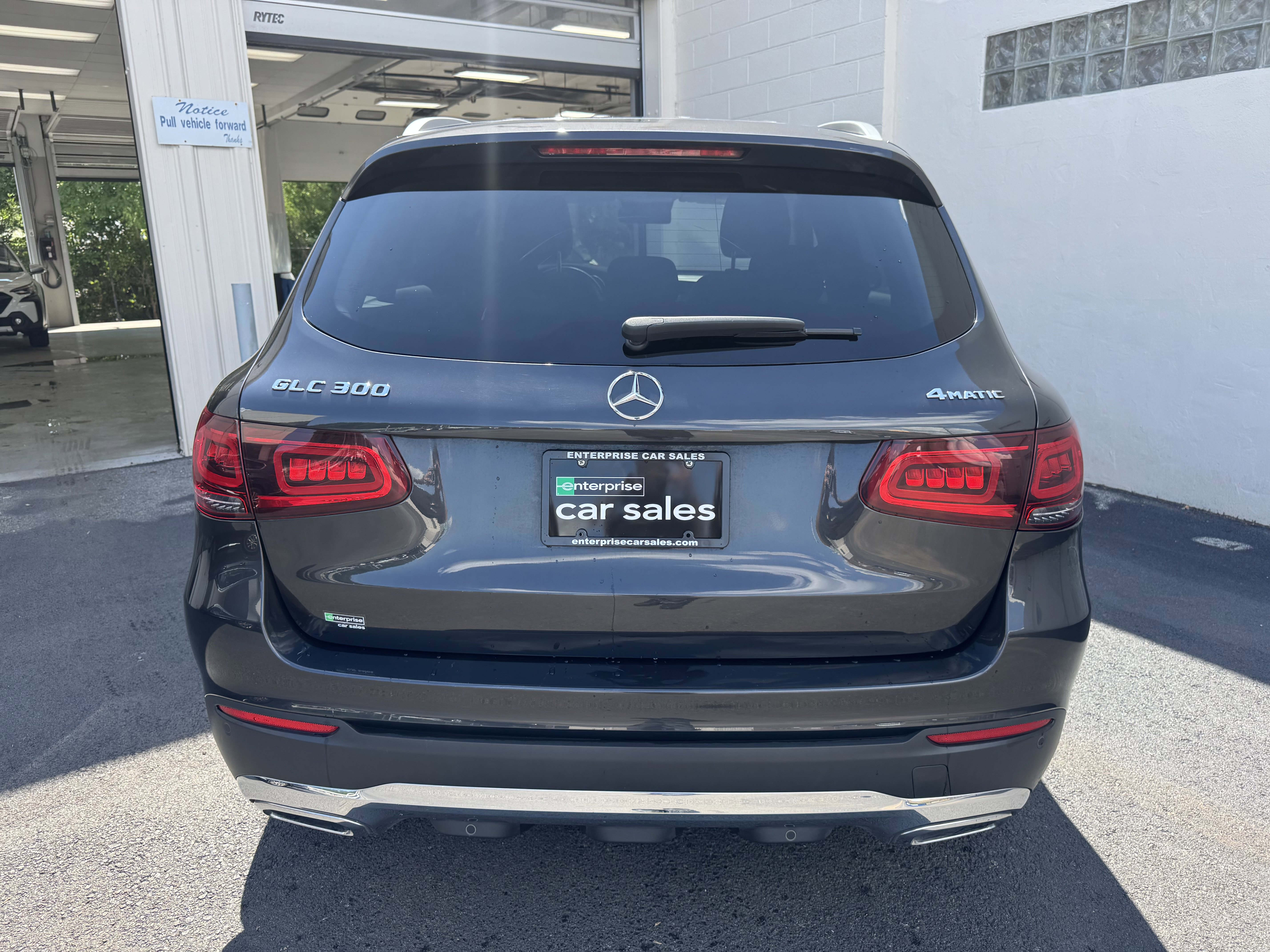 Vehicle image 7 of 32