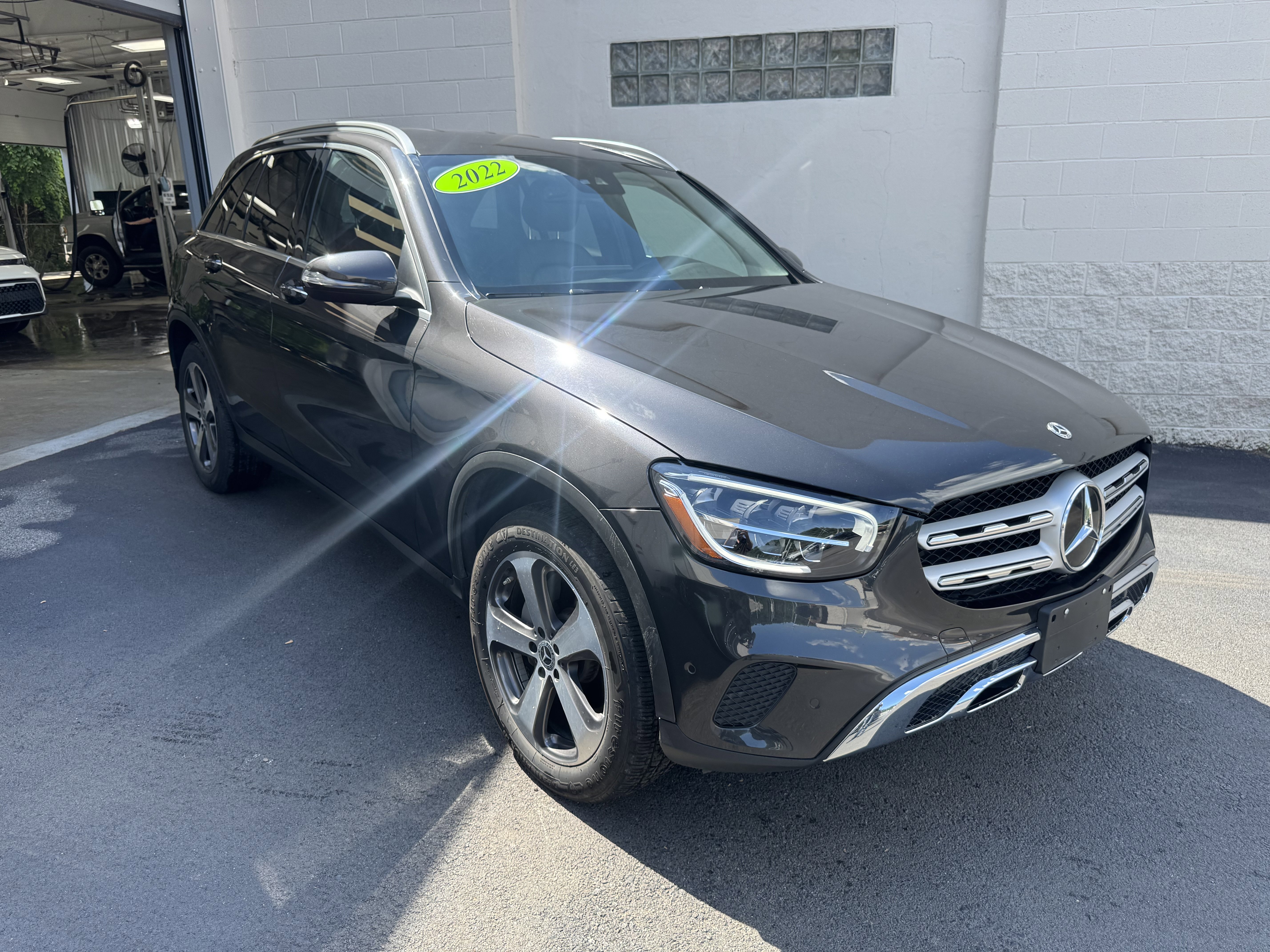 Vehicle image 2 of 32