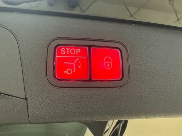 Vehicle image 24 of 29