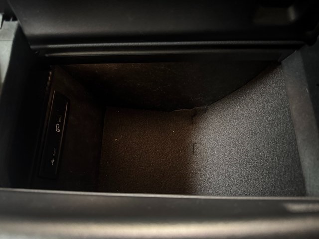 Vehicle image 22 of 29