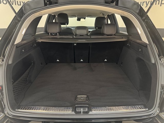 Vehicle image 23 of 29