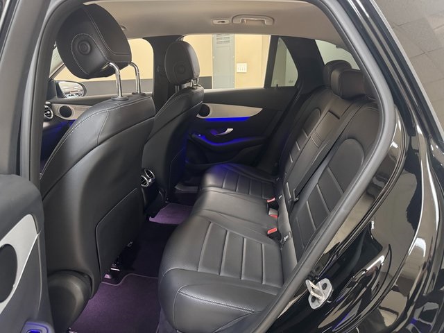 Vehicle image 20 of 29