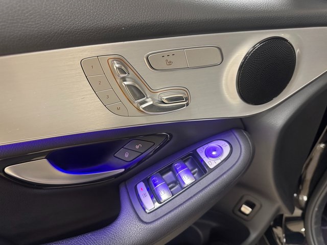 Vehicle image 7 of 29