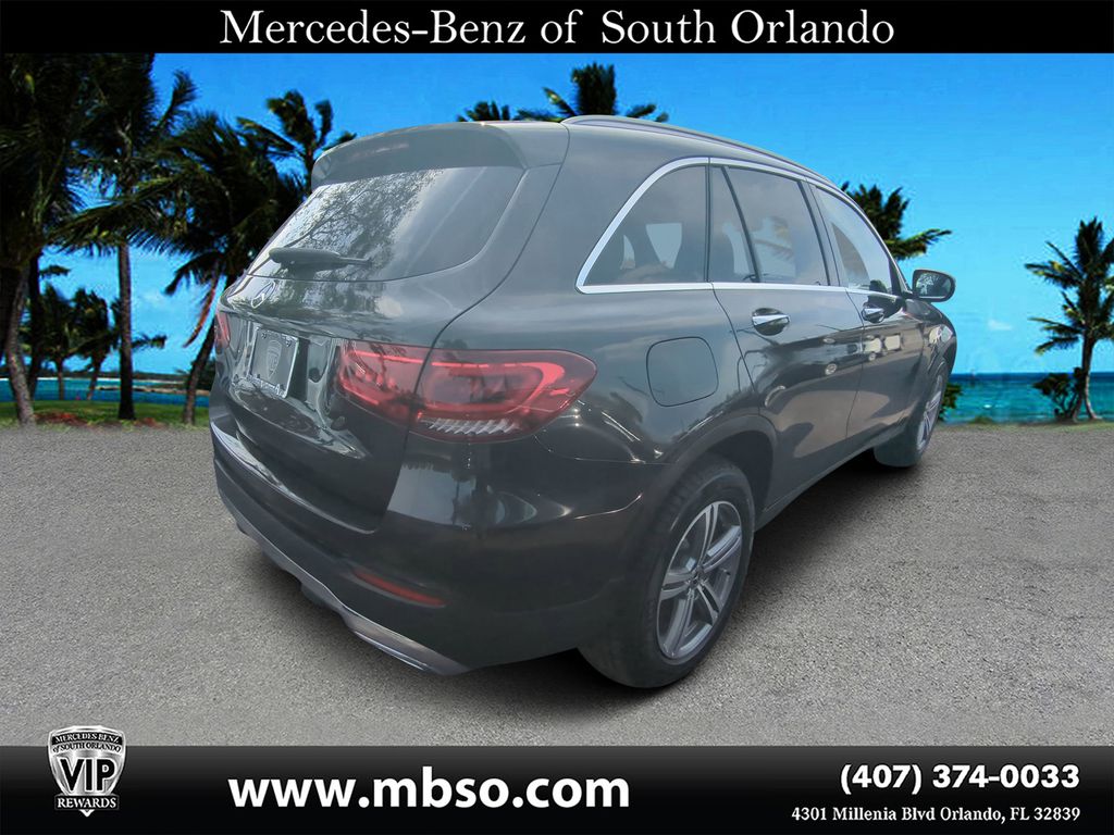 Vehicle image 4 of 25