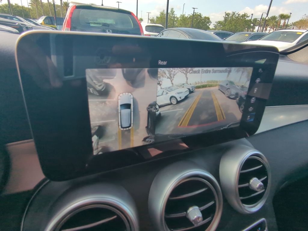 Vehicle image 12 of 25