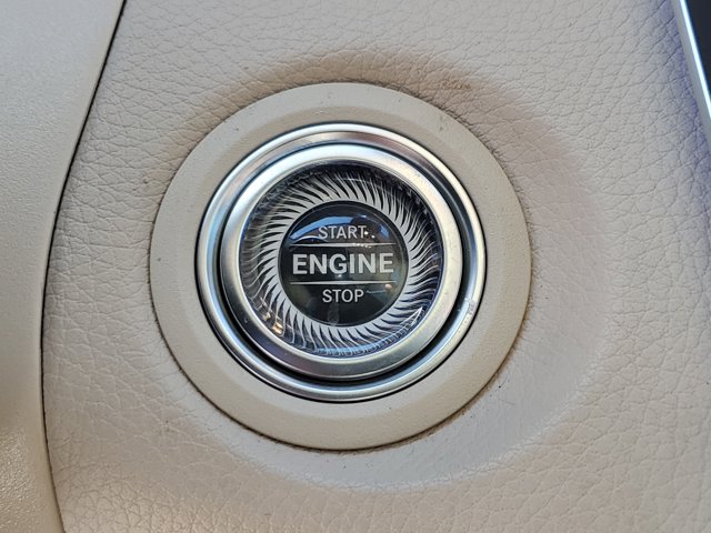 Vehicle image 29 of 31