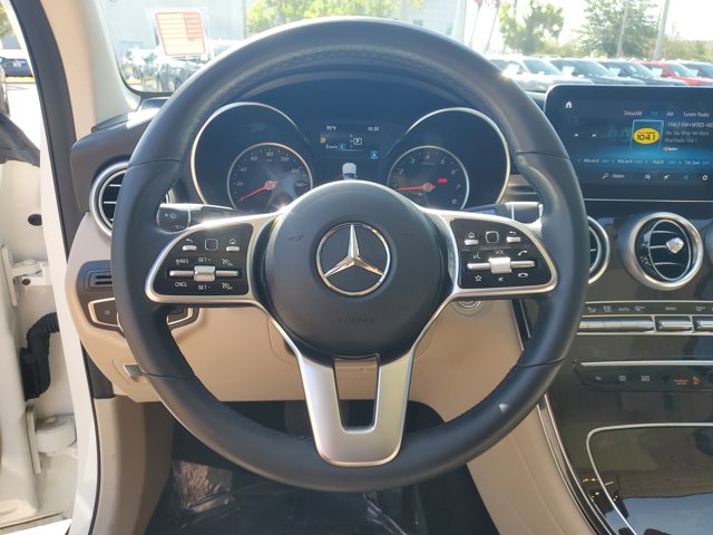 Vehicle image 19 of 31