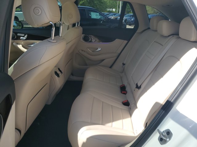 Vehicle image 11 of 31