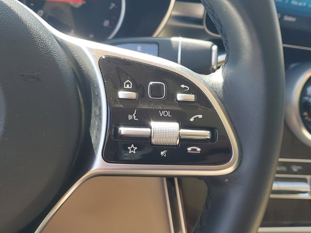 Vehicle image 21 of 31