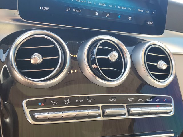 Vehicle image 26 of 31