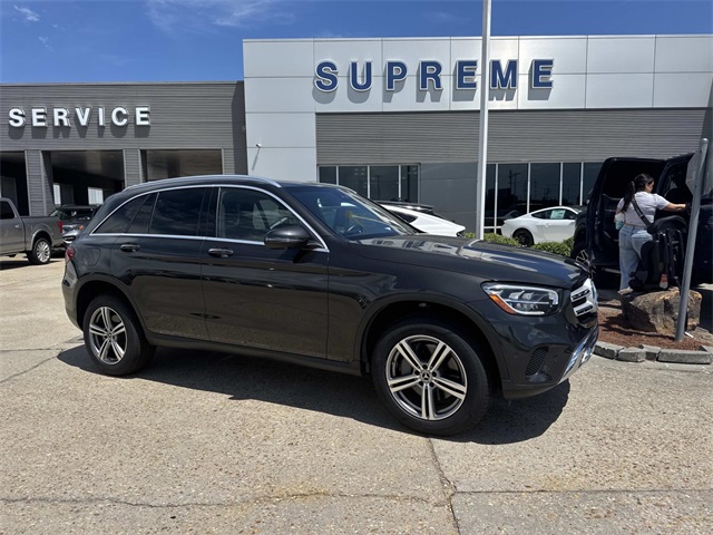 Vehicle image 2 of 20