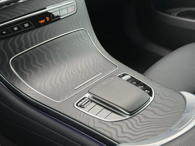 Vehicle image 34 of 36