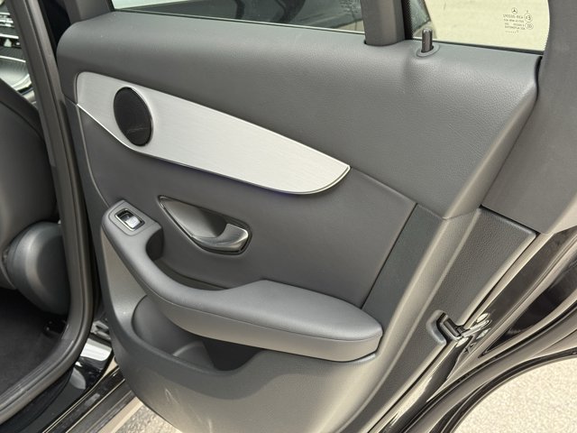 Vehicle image 24 of 36