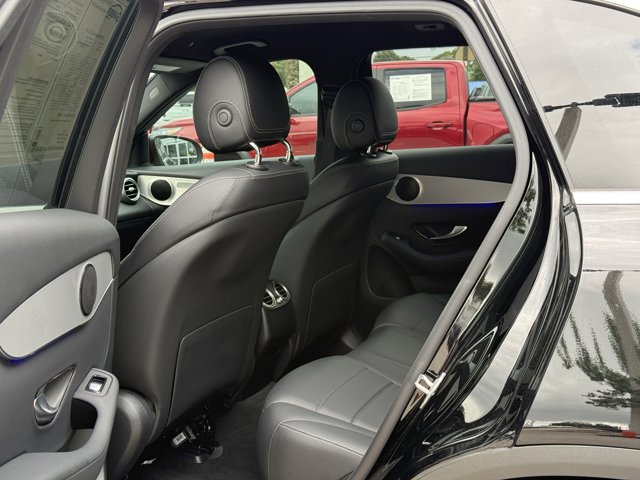 Vehicle image 25 of 36