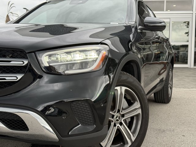 Vehicle image 32 of 36