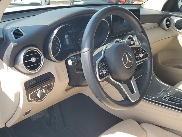 Vehicle image 10 of 30