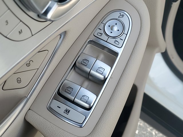 Vehicle image 20 of 30