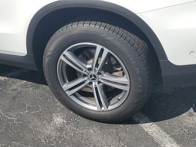 Vehicle image 5 of 30