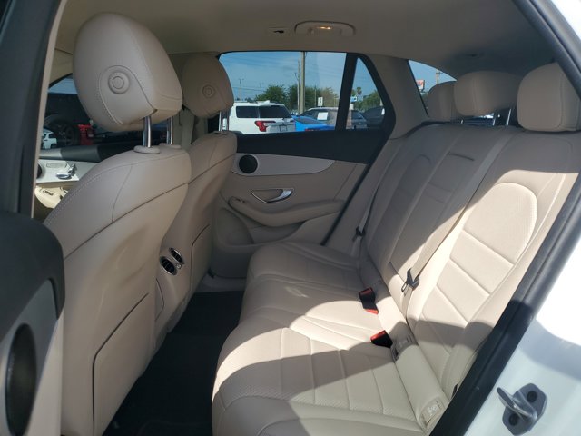 Vehicle image 8 of 30