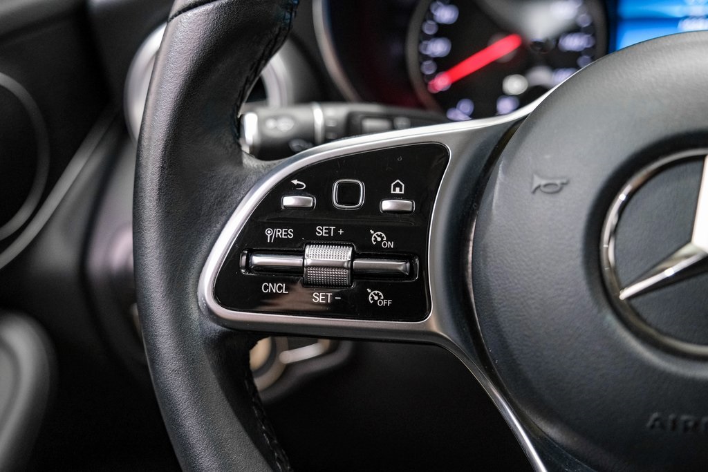 Vehicle image 14 of 60