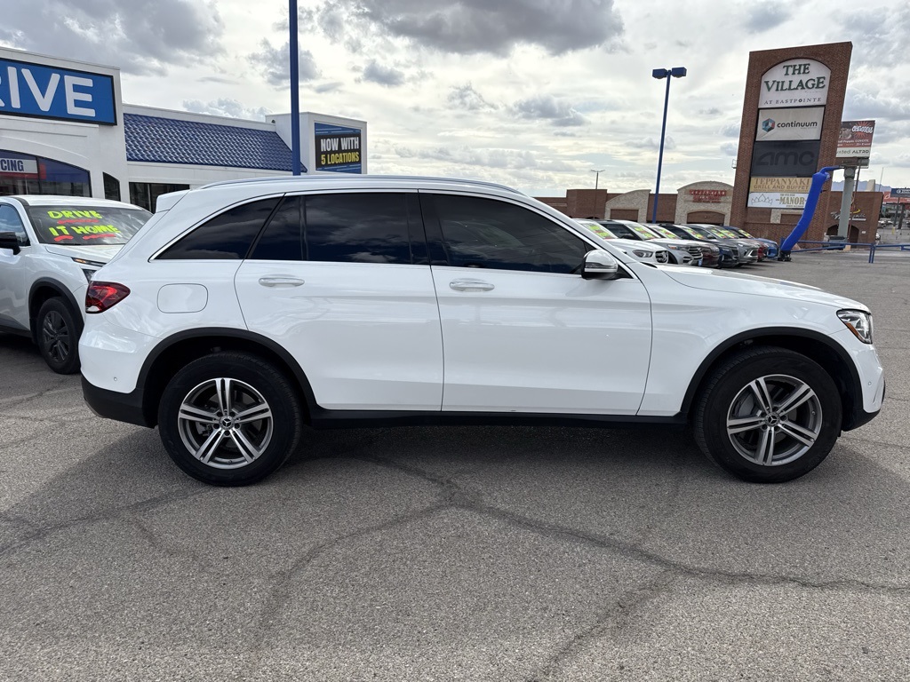 Vehicle image 4 of 29