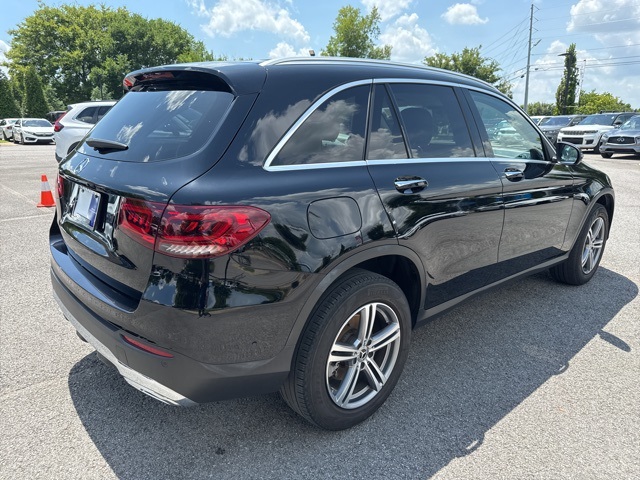 Vehicle image 8 of 28